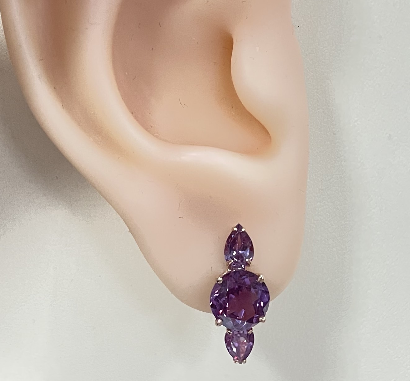 Серебряные серьги 925 пробы; вставки 6 Александрит гт;